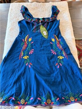 FARM Rio Blue Embroidered Ruffled-Neck Dress Size Large,  with tags.